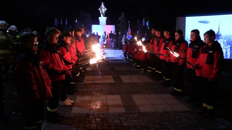 NIEPODLEGŁOŚCIOWA WIECZORNICA W GUŁTOWACH